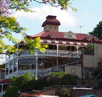 The Como Grill - Holiday Sunshine Coast