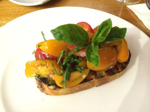 Alessandro's Pizzeria - Holiday Sunshine Coast 0
