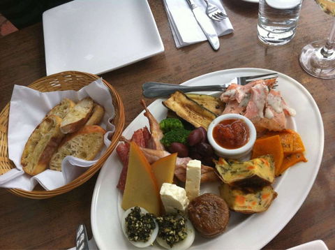 Base Camp Cafe - Sunshine Coast Tourism 0