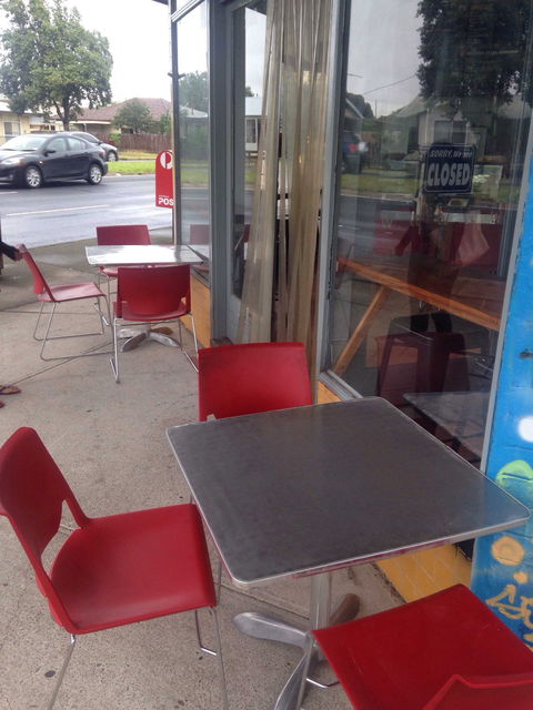 Braybrook Lunchroom - Holiday Sunshine Coast 0