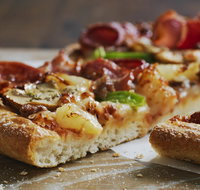 Domino's - Ashburton - Holiday Sunshine Coast