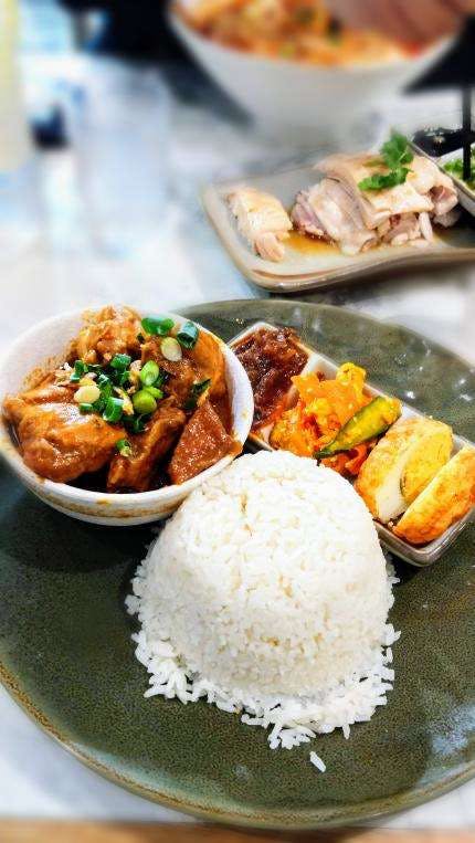 Nanya Singapore - Sunshine Coast Tourism 0