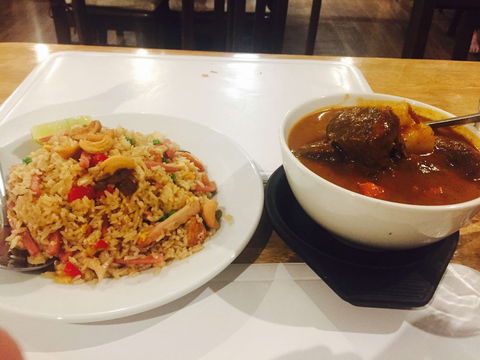 N' Thai Sing - Holiday Sunshine Coast 0