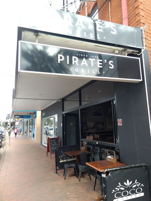 Pirate's Grill - Sunshine Coast Tourism 0