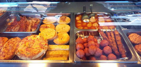 Vinata's Hot Bread - Sunshine Coast Tourism 0