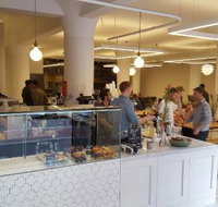 Cross Eatery - Holiday Sunshine Coast