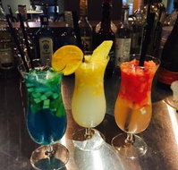 Hestia's Cafe Restaurant - Holiday Sunshine Coast