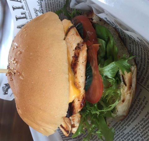 The Old Canberra Inn - Holiday Sunshine Coast 0