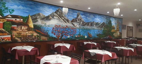 Fat Monkey - Holiday Sunshine Coast 1