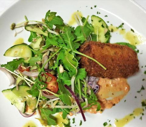 Meating Room - Sunshine Coast Tourism 6