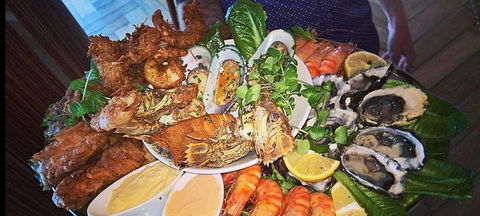 Rorkes Beer Wine Food - Sunshine Coast Tourism 0