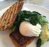 Cafe Lola - Holiday Sunshine Coast