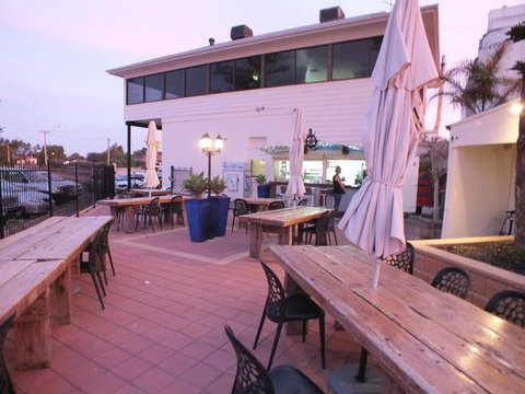 Pier One - Sunshine Coast Tourism 0