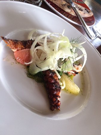 A La Grecque - Sunshine Coast Tourism 0