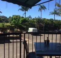 Dragonfly Cafe - Holiday Sunshine Coast