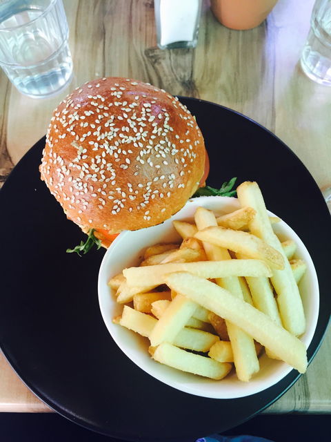Dragonfly Cafe - Holiday Sunshine Coast 5