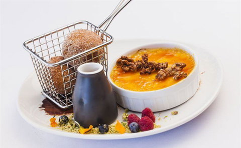 L' Aqua Restaurant - Holiday Sunshine Coast 0