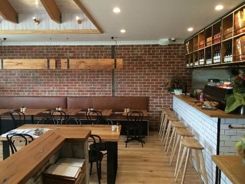 La Bimba - Holiday Sunshine Coast 0