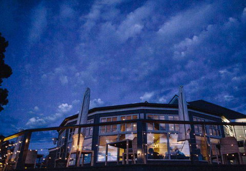 Linq Bar Restaurant - Holiday Sunshine Coast 16