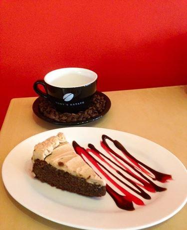 Perenti Cafe - Holiday Sunshine Coast 6