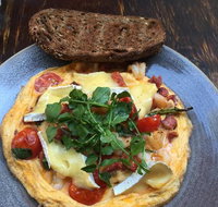 Blaq Piq - Holiday Sunshine Coast