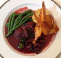 Cafe Parisienne - Holiday Sunshine Coast