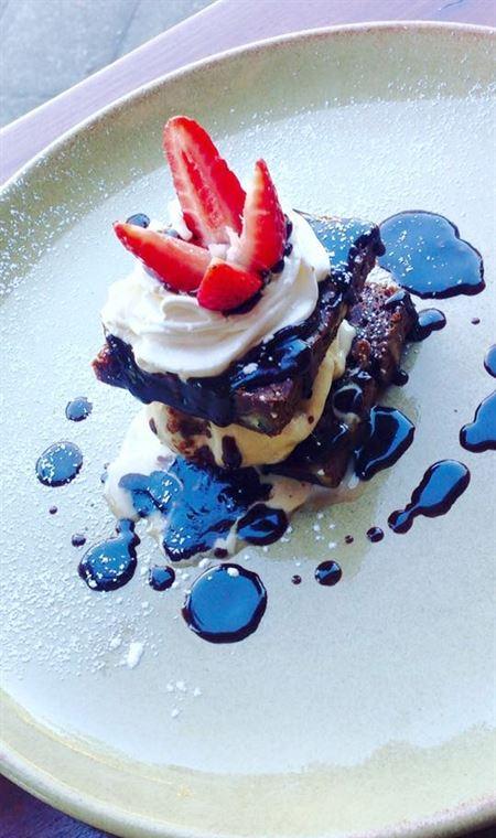 Agatha's Licensed Cafe - Sunshine Coast Tourism 4