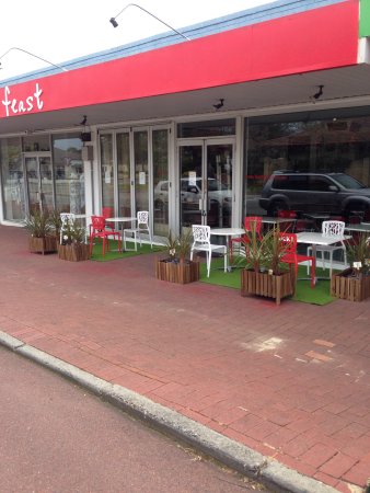 Feast - Sunshine Coast Tourism 0