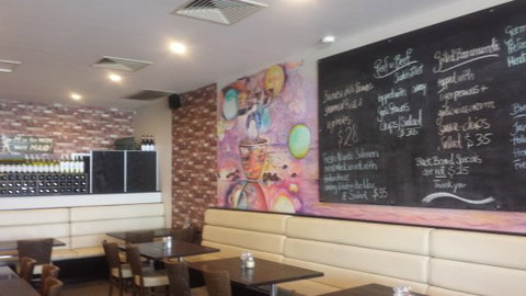 Purple Goat Cafe - Holiday Sunshine Coast 0