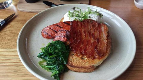 The Lakeside Mill - Holiday Sunshine Coast 0