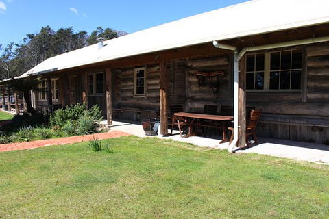 The Old Black Stump Restaurant & Function Room - Holiday Sunshine Coast 0
