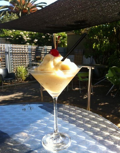 Mischief And Mayhem Wine Lounge - Holiday Sunshine Coast 9