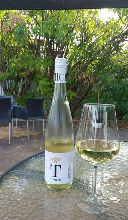 Mischief And Mayhem Wine Lounge - Holiday Sunshine Coast 15