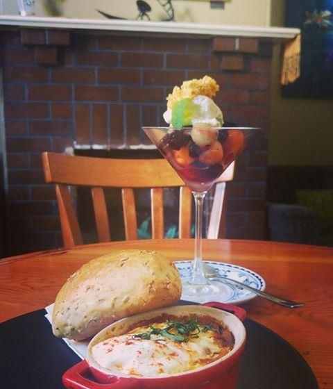 Mischief And Mayhem Wine Lounge - Holiday Sunshine Coast 17