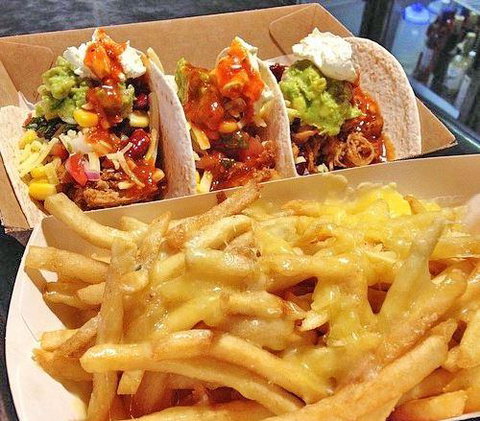 Tommy's - Holiday Sunshine Coast 5