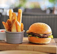 Tradewinds Bar  Bistro - Sunshine Coast Tourism