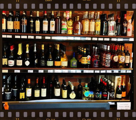 Italian Pantry - Holiday Sunshine Coast 0