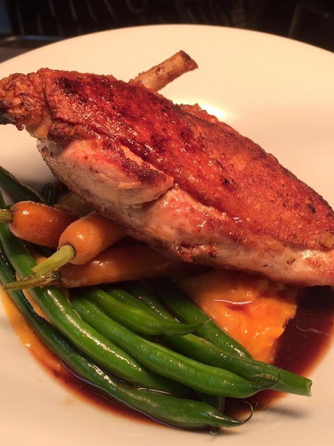 Clippers Bar & Grill - Holiday Sunshine Coast 4