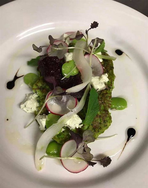 Castaway Cafe - Jacobs Well - Holiday Sunshine Coast 9