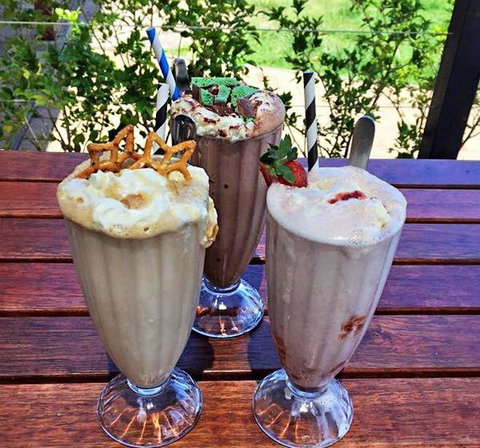 Castaway Cafe - Jacobs Well - Holiday Sunshine Coast 10