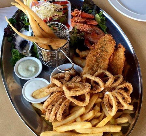 Caledonian Inn - Sunshine Coast Tourism 0