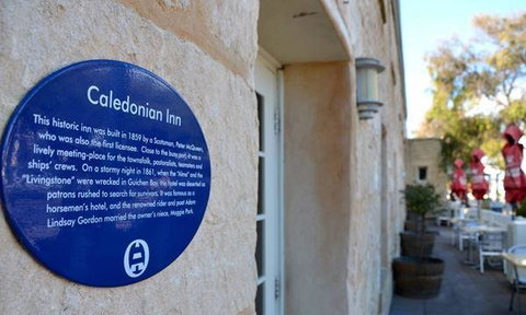 Caledonian Inn - Sunshine Coast Tourism 3