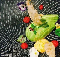 Mizz B'z Food  Wine - Holiday Sunshine Coast