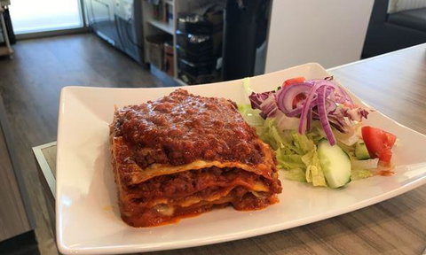 Saltwater Cafe & Pizza - Holiday Sunshine Coast 14