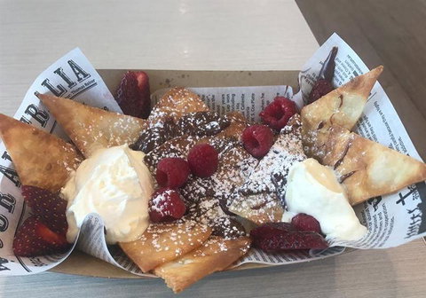 Saltwater Cafe & Pizza - Holiday Sunshine Coast 6