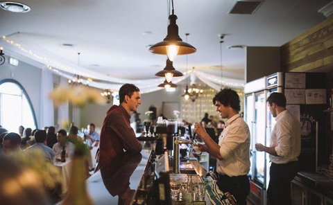 Sneaky's Restaurant - Sunshine Coast Tourism 0