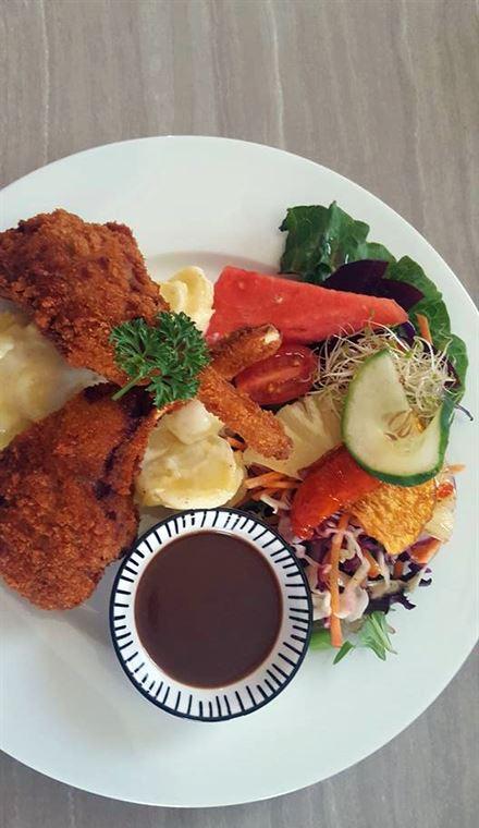 Bethungra Olde School T-House - Holiday Sunshine Coast 10
