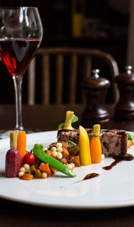 Katers Restaurant - Sunshine Coast Tourism 4