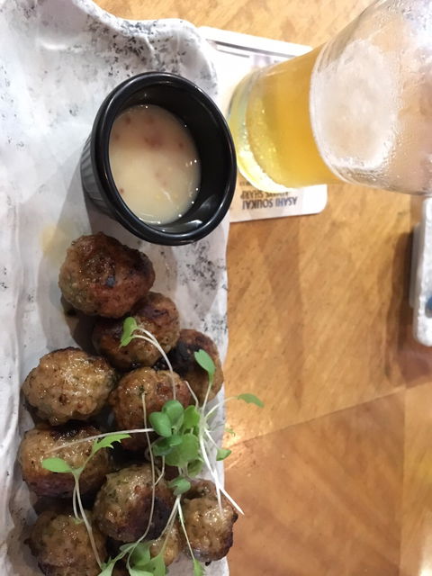 The Dock Bar & Restaurant - Holiday Sunshine Coast 2