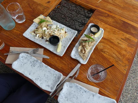 The Dock Bar & Restaurant - Holiday Sunshine Coast 0